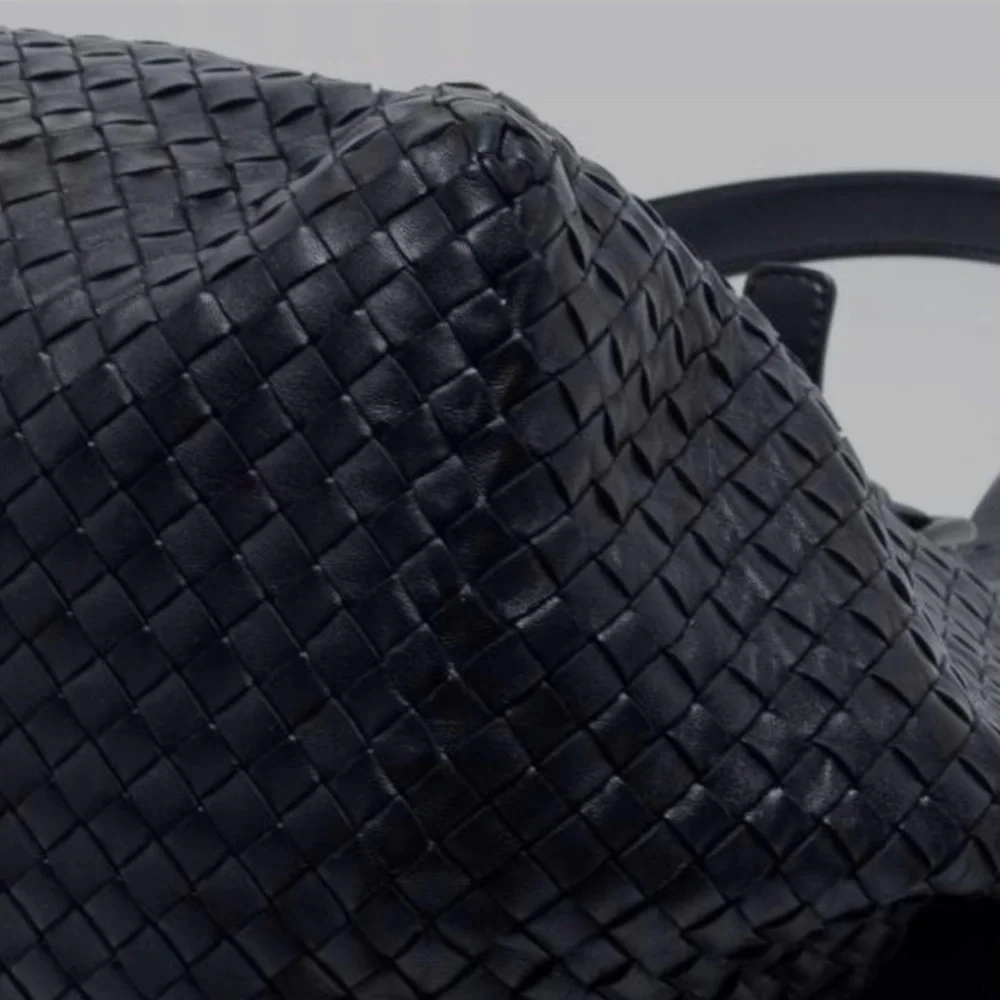 Bottega Veneta Large A-Shape Woven Intrecciato Black Tote Handbag - Picture 5 of 14